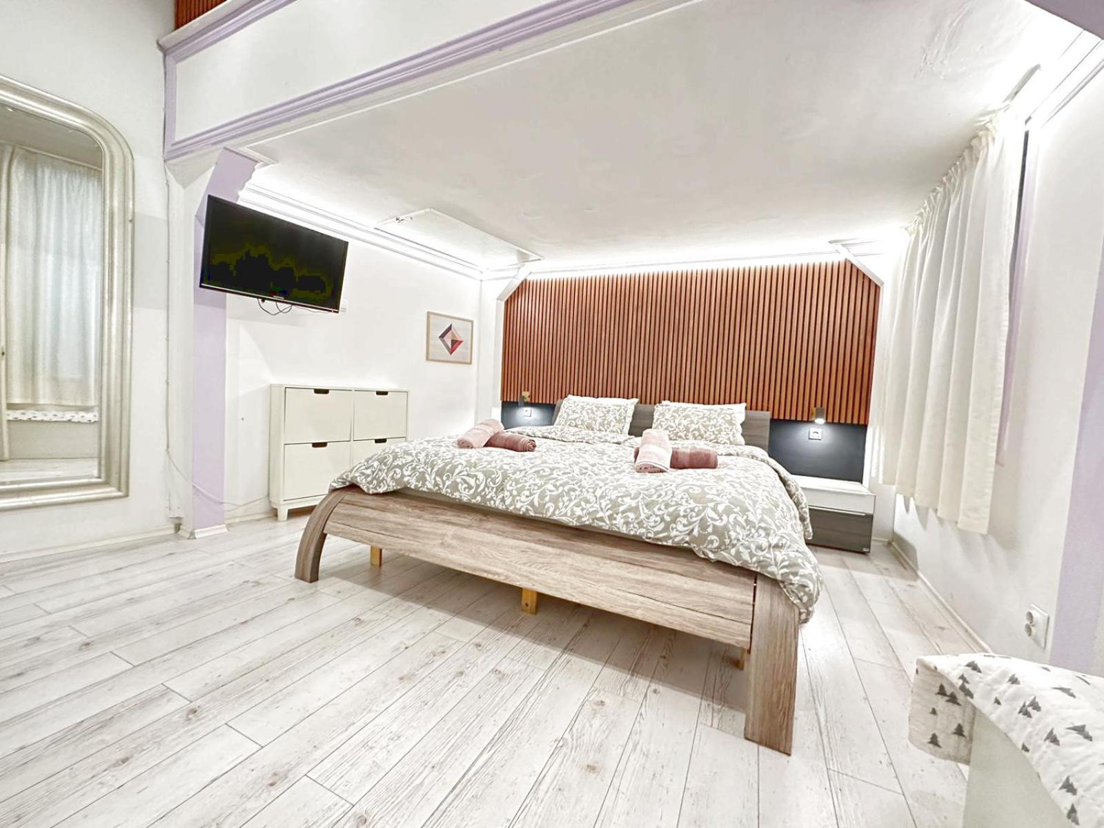 Yes, Yes! Lovely Apartment Good Amenities Budapest Center Exteriér fotografie