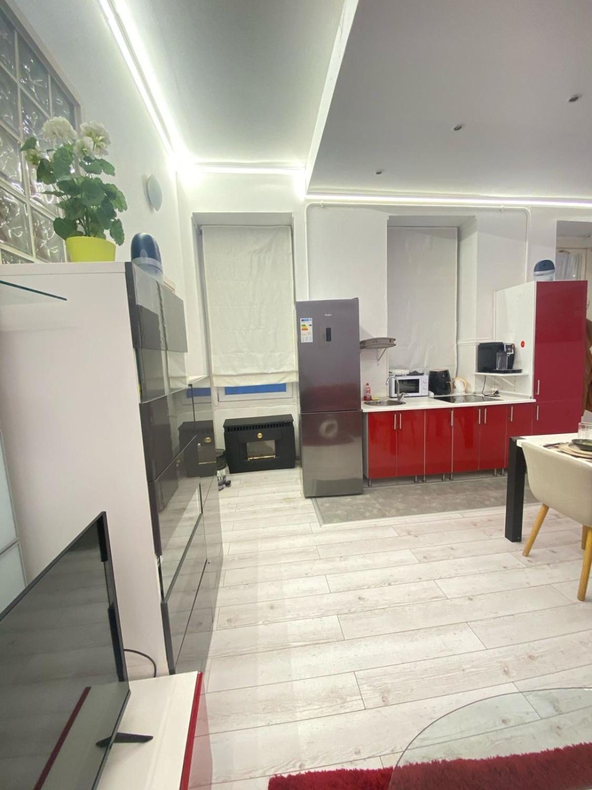 Yes, Yes! Lovely Apartment Good Amenities Budapest Center Exteriér fotografie