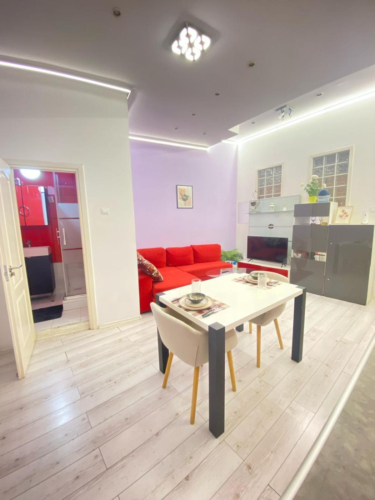 Yes, Yes! Lovely Apartment Good Amenities Budapest Center Exteriér fotografie